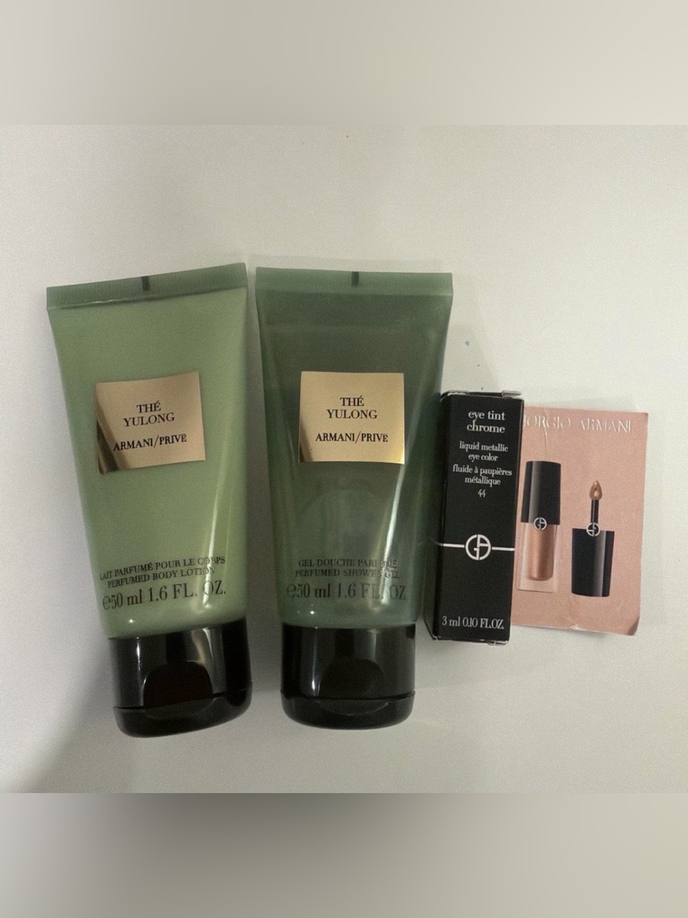 Giorgio Armani The Yulong Green Body Lotion & Shower Gel Set with Black Accent